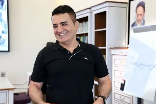 بنا مانند مهماندوست ناراضی نشود !