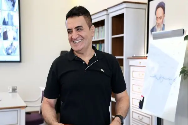 بنا مانند مهماندوست ناراضی نشود !