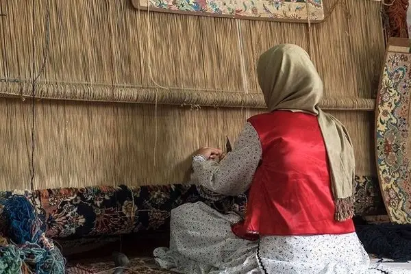 بازار فرش ایرانی، در دست افغان‌ها