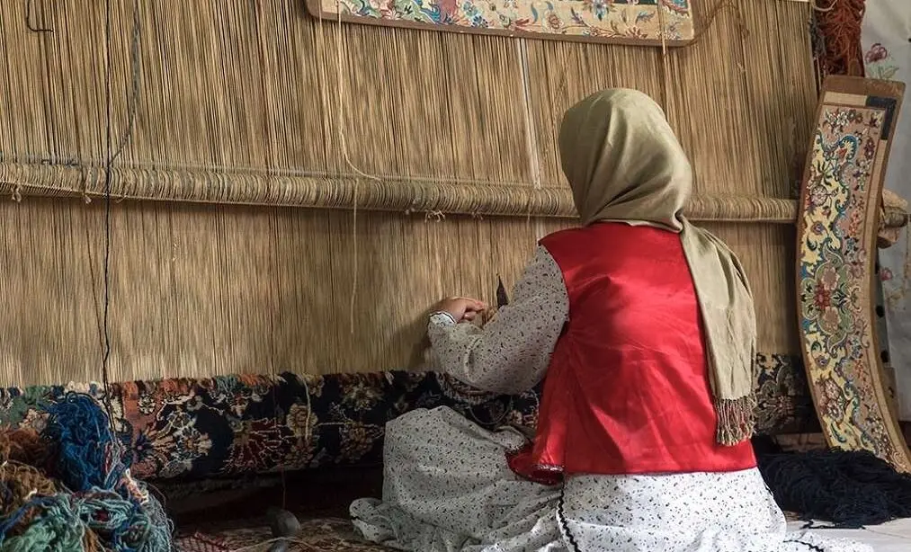 بازار فرش ایرانی، در دست افغان‌ها