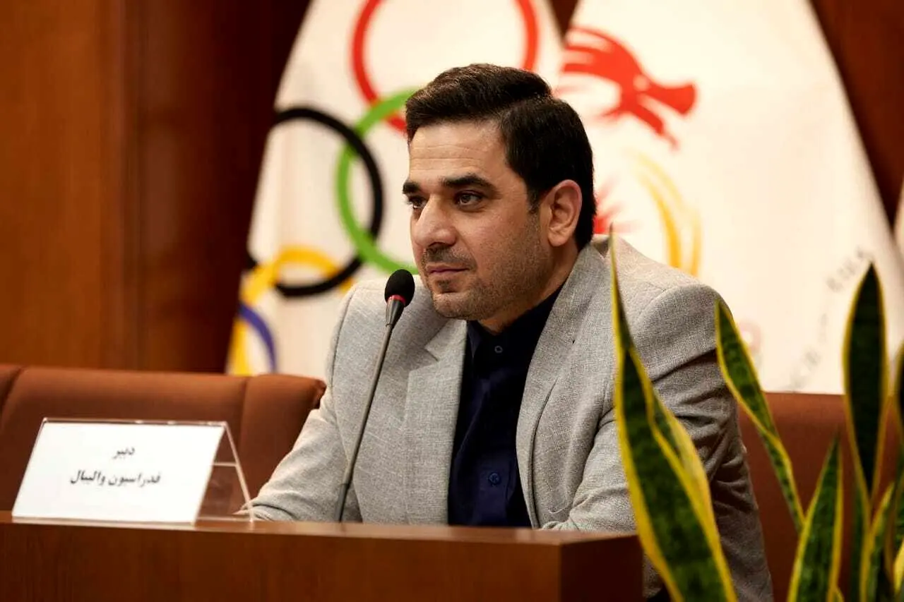 مثل رییس والیبال باشید !