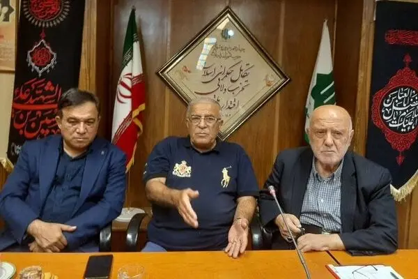 تاجرنیا: هیچ وقت هم نخواستم مدیرعامل باشم/ نقش ایجنت ها همانند بنگاههای معاملات ملک و ماشین است