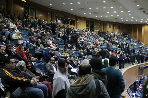 انفجار بندرعباس فروش سینماها را تحت تاثیر قرار داد؟
