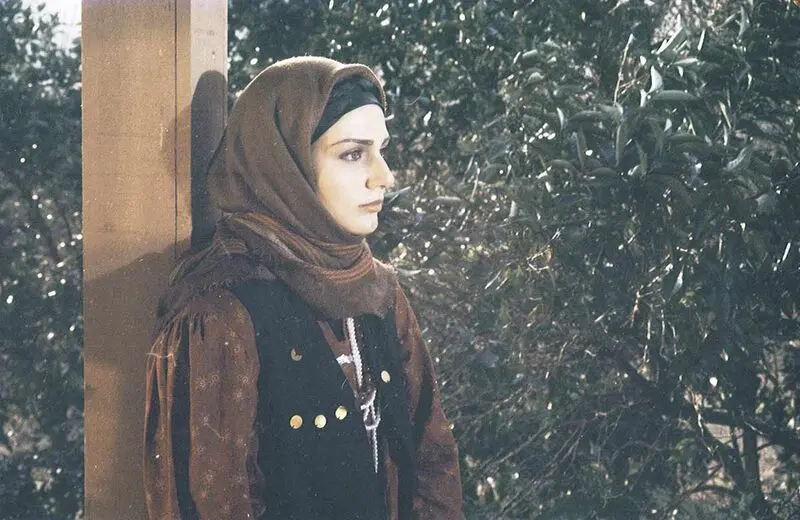 بیوگرافی-مرجان-محتشم