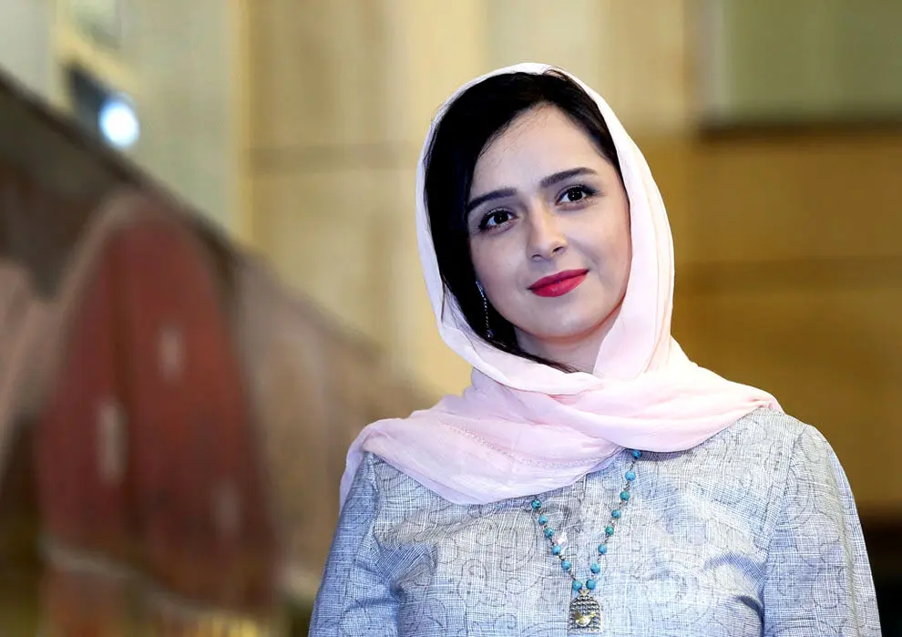 وکیل ترانه علیدوستی: توضیح بدهید چه نهادی او را ممنوع الپرواز کرده!