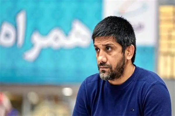 دبیر: سکته نکنید یک ریال هم به شما ضدانقلاب‌ها نمی‌دهم