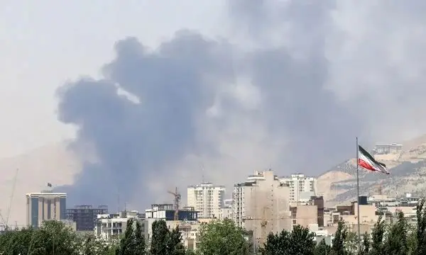 درگیری‌های هوایی در تهران و چند شهر دیگر / جزئیات ترور در قم / انفجار بزرگ در اصفهان