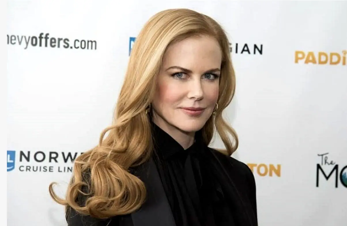 نیکول کیدمن از جشنواره کن جایزه می‌گیرد