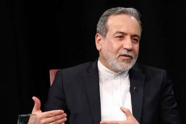 واکنش عباس عراقچی به اعتراض استقلالی‌ها