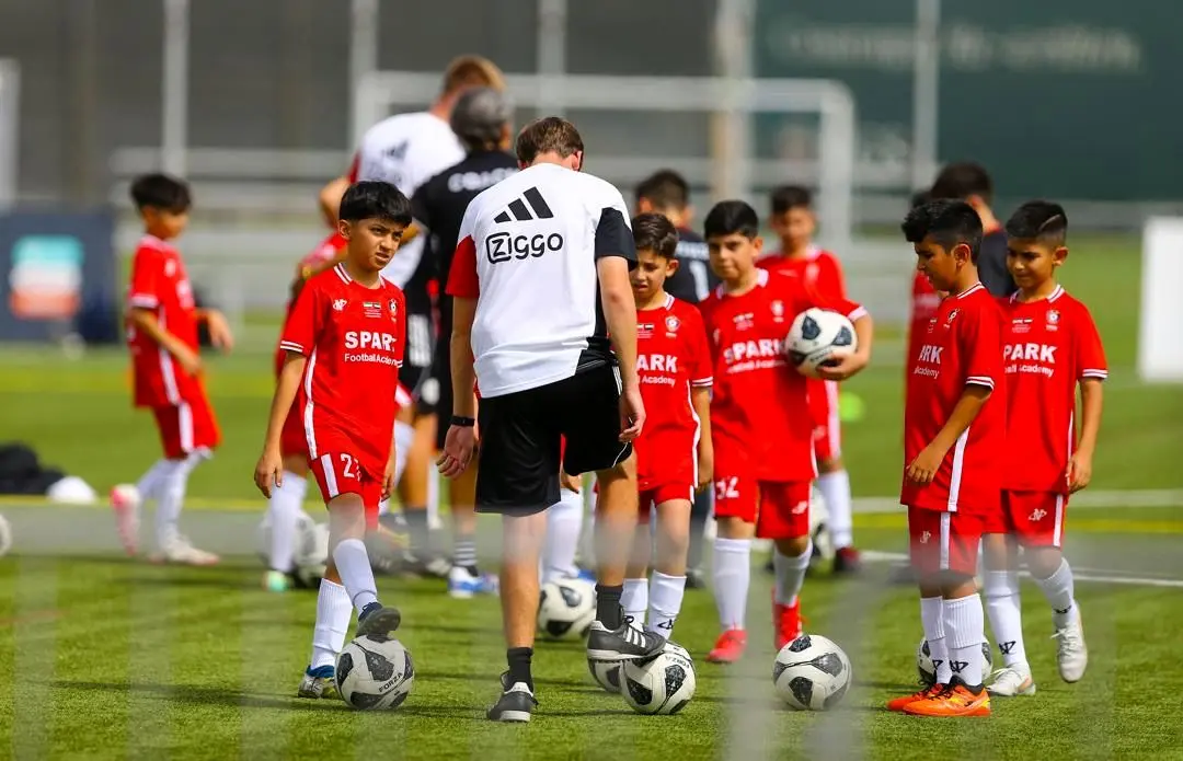 برد نمایندگان ایران مقابل پاری‌سن‌ژرمن، بارسلونا و ویارئال