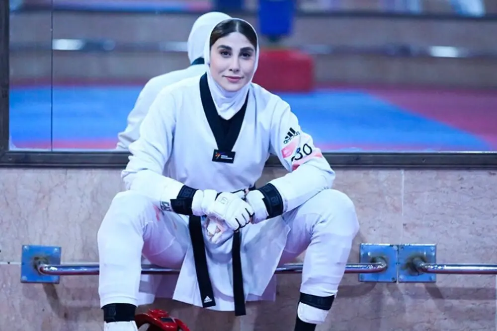 کیانی آبروی ساعی را خرید