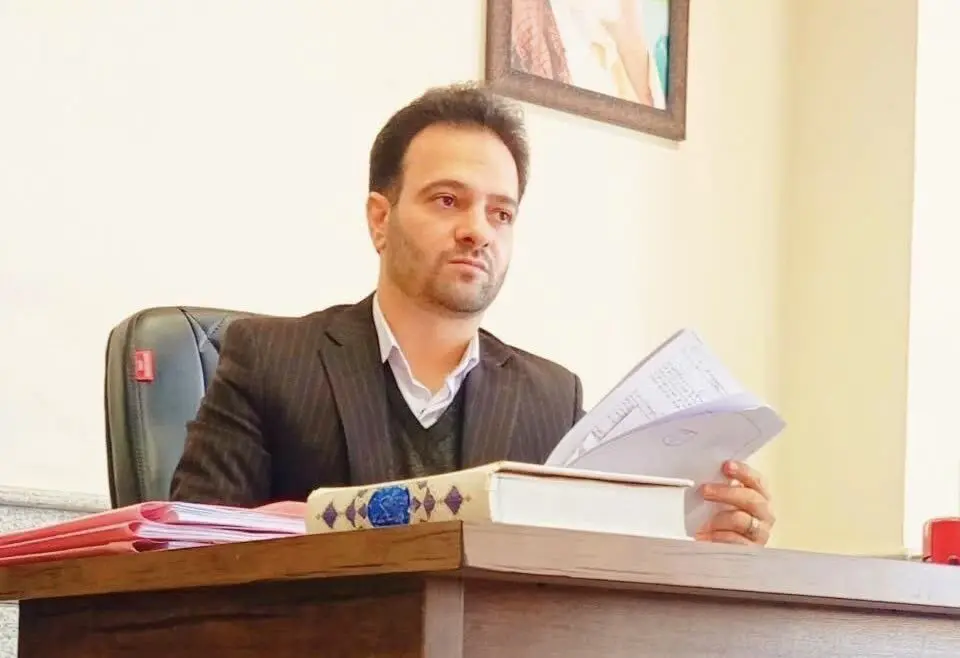 ترور قاضی دادگاه کیفری شیراز با سلاح سرد/ ضاربان متواری شدند