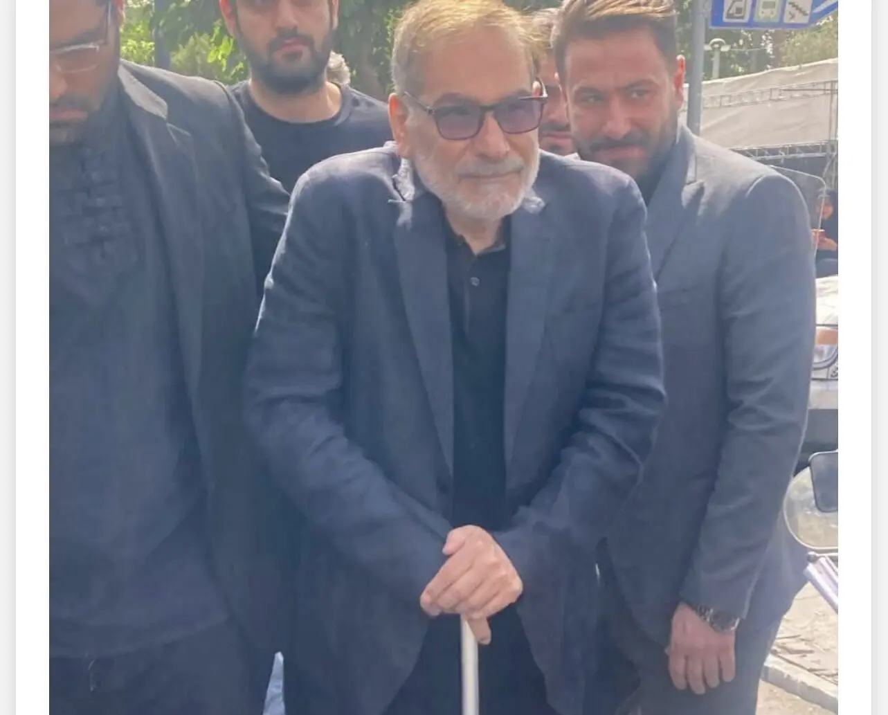 اولین عکس از علی شمخانی پس از آسیب دیدن در حمله اسرائیل/ او در مراسم وداع با شهدای اقتدار در تهران، حضور یافت