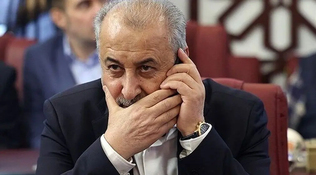 طلسم یک استعفا 