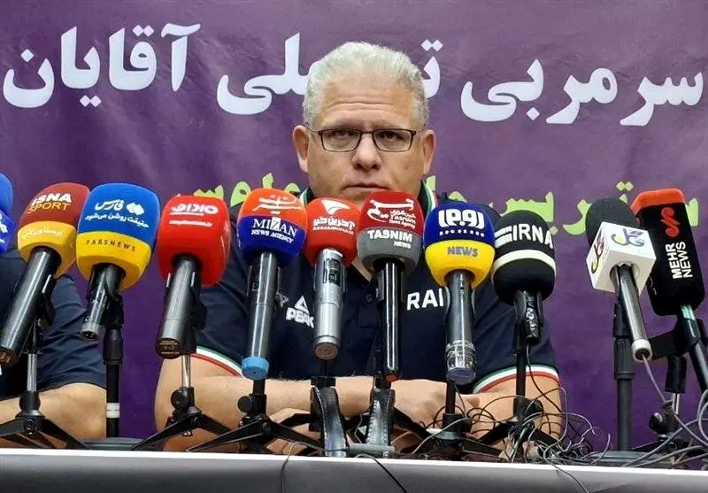 خطر از سر سرمربی بسکتبال گذشت