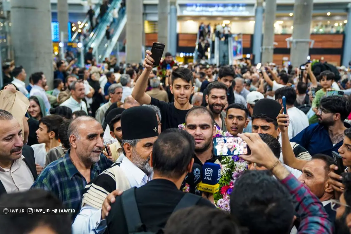 تاریخ سازان برگشتند + عکس