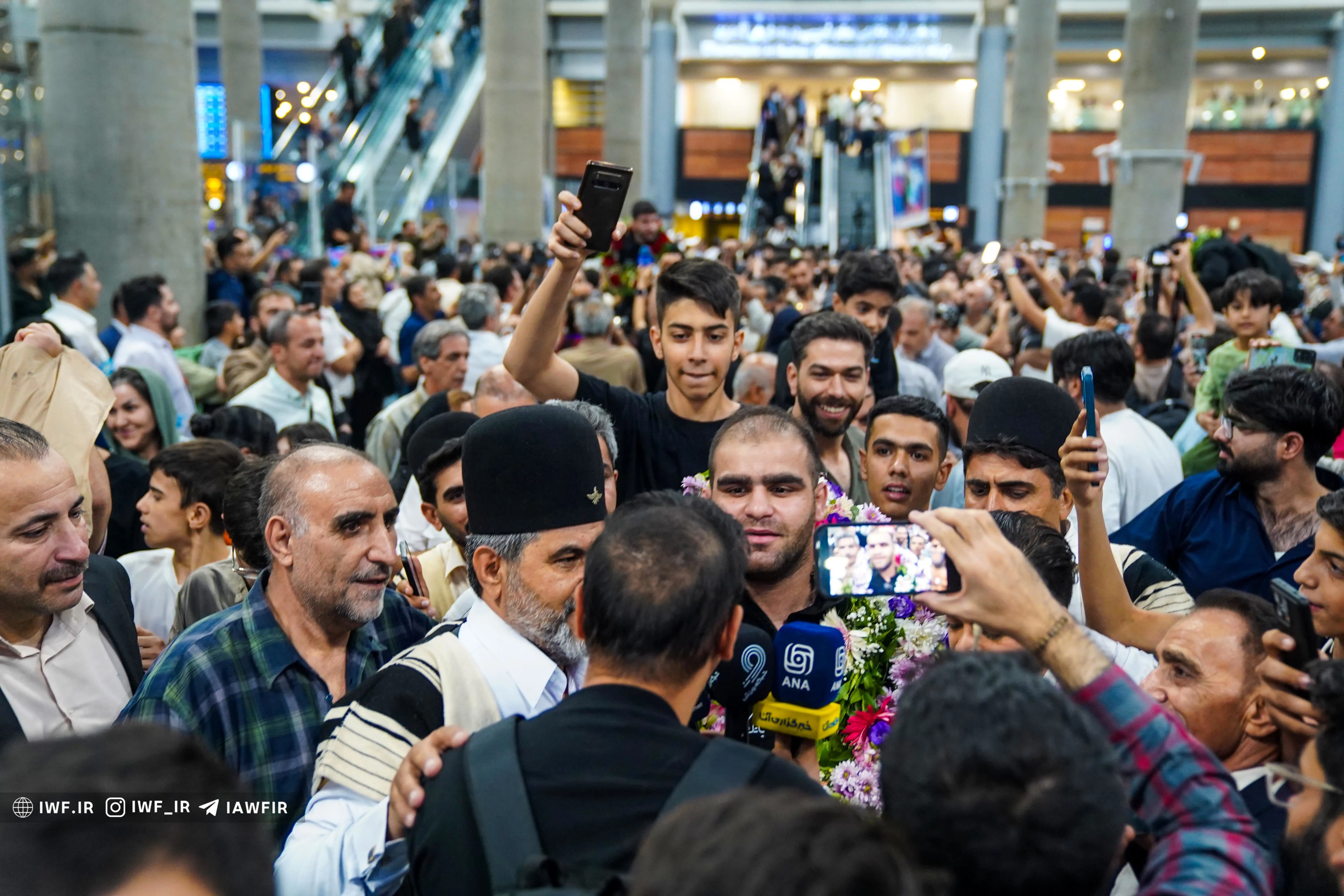 تاریخ سازان برگشتند + عکس