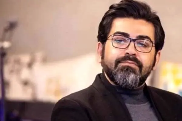 فرزاد حسنی ماندنی شد