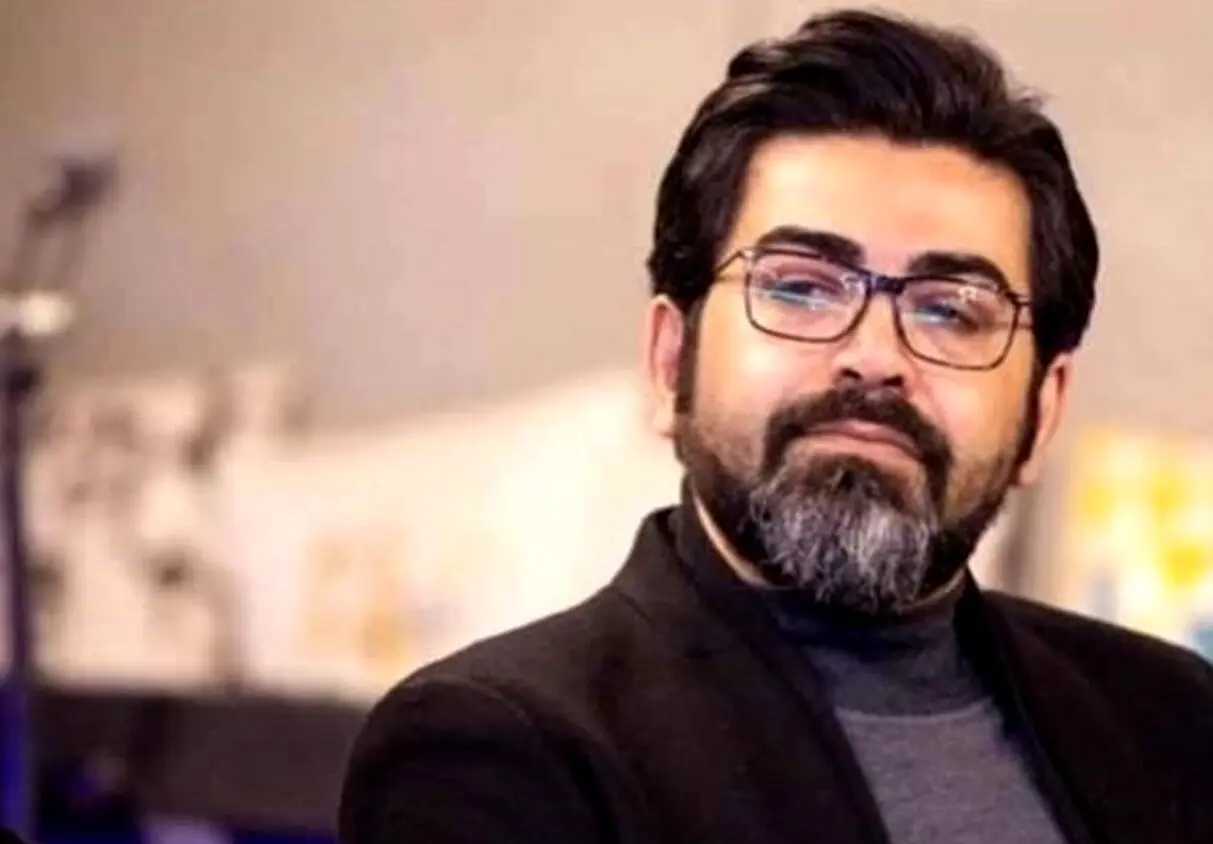 فرزاد حسنی ماندنی شد