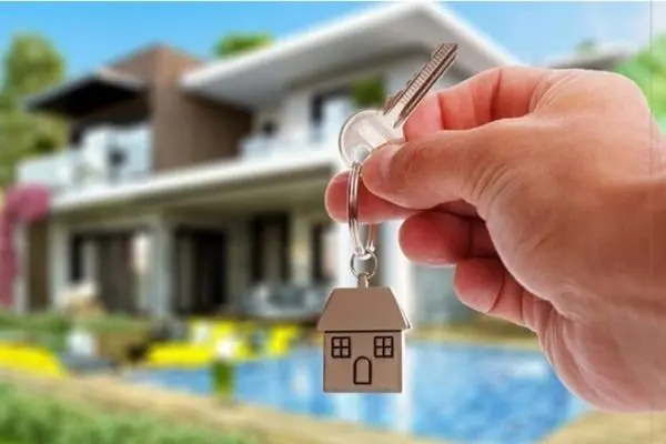 خانه در سراشیبی قیمت؛ زمان خرید یا صبر؟
