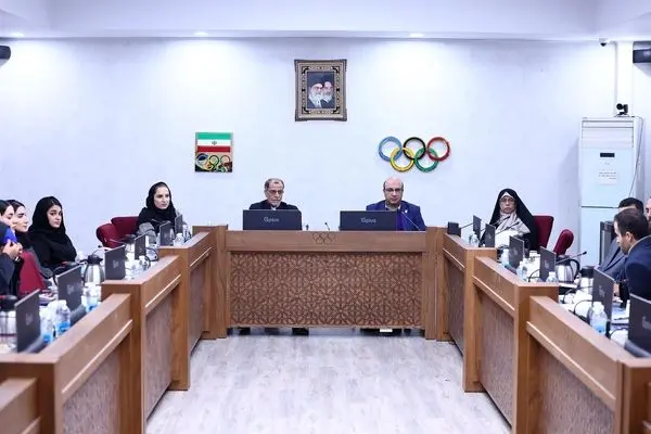 غیبت مشکوک کمیسیون پرحاشیه 