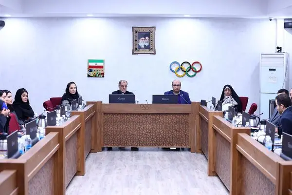 غیبت مشکوک کمیسیون پرحاشیه 