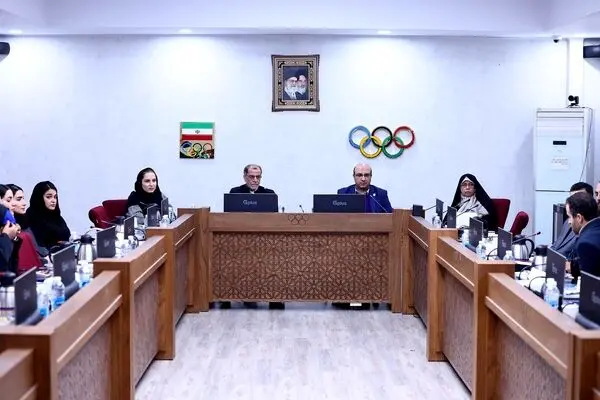 غیبت مشکوک کمیسیون پرحاشیه 