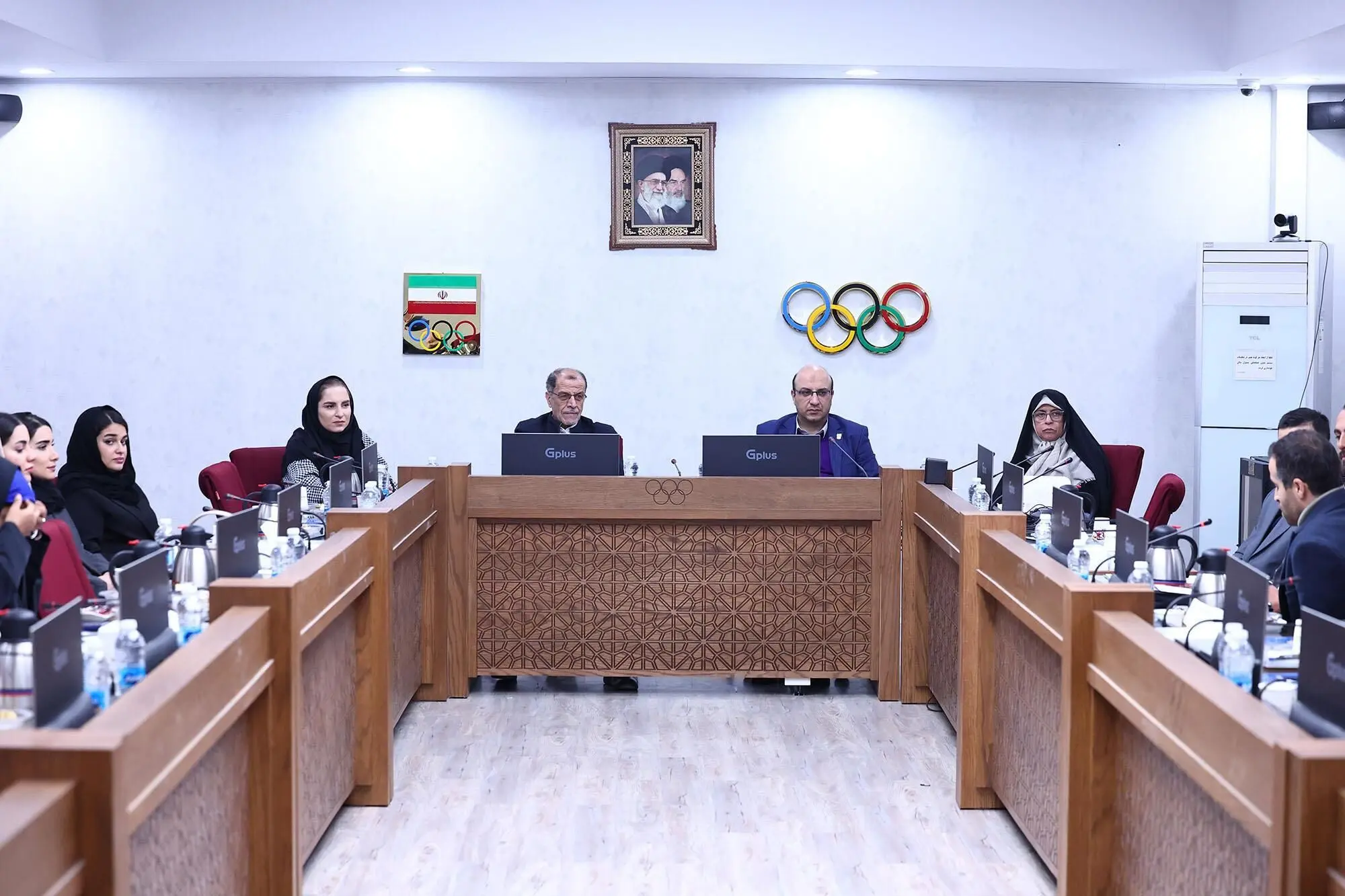 غیبت مشکوک کمیسیون پرحاشیه 