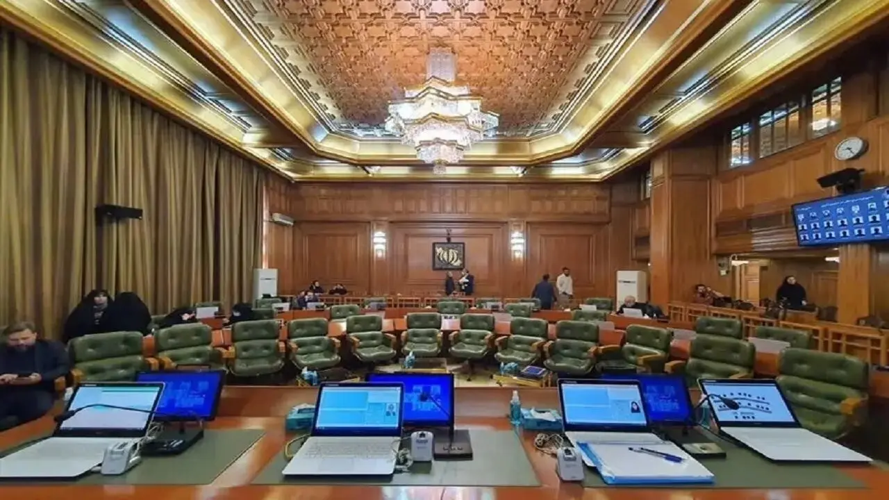 چراغ سبز دولت و مجلس یه تمدید شورا | زاکانی ماندگار می‌شود!