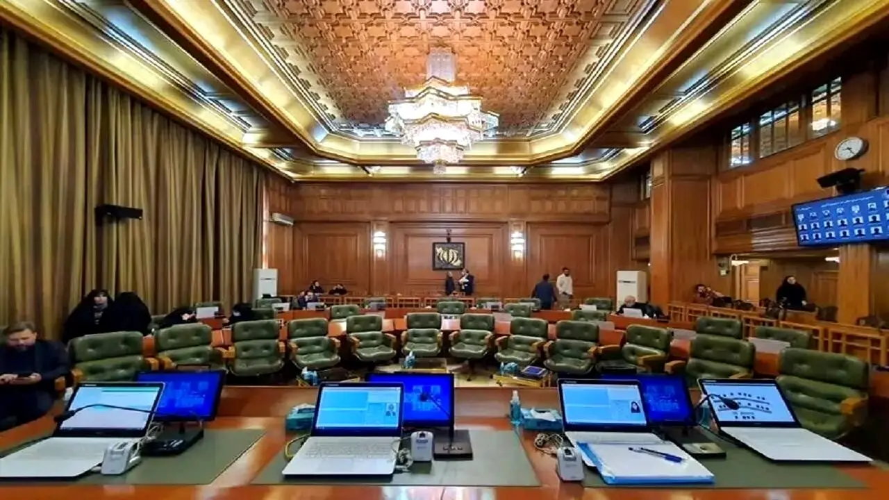 چراغ سبز دولت و مجلس یه تمدید شورا | زاکانی ماندگار می‌شود!