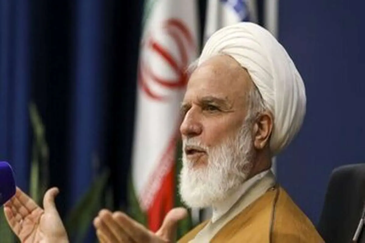 واکنش رهبر انقلاب به مطرح شدن نام فرزندش برای جانشینی