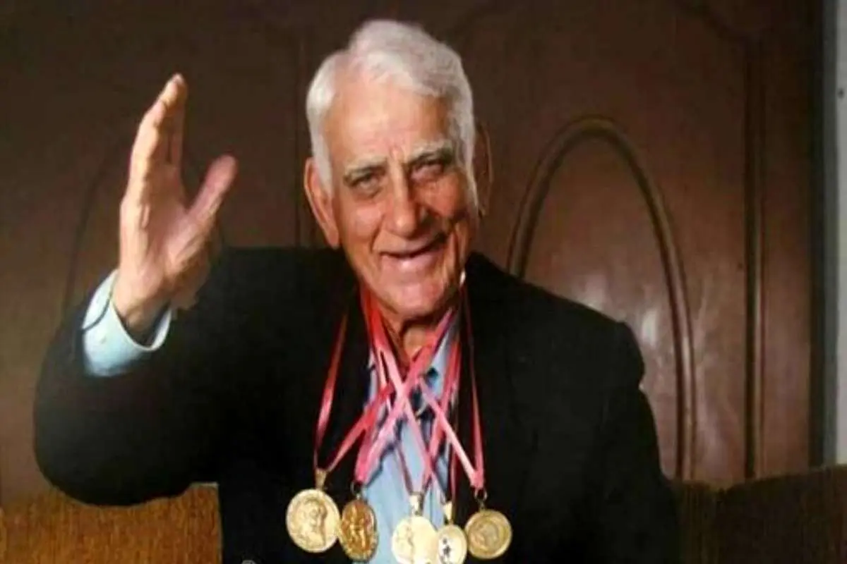 اسطوره کشتی در بیمارستان بستری شد