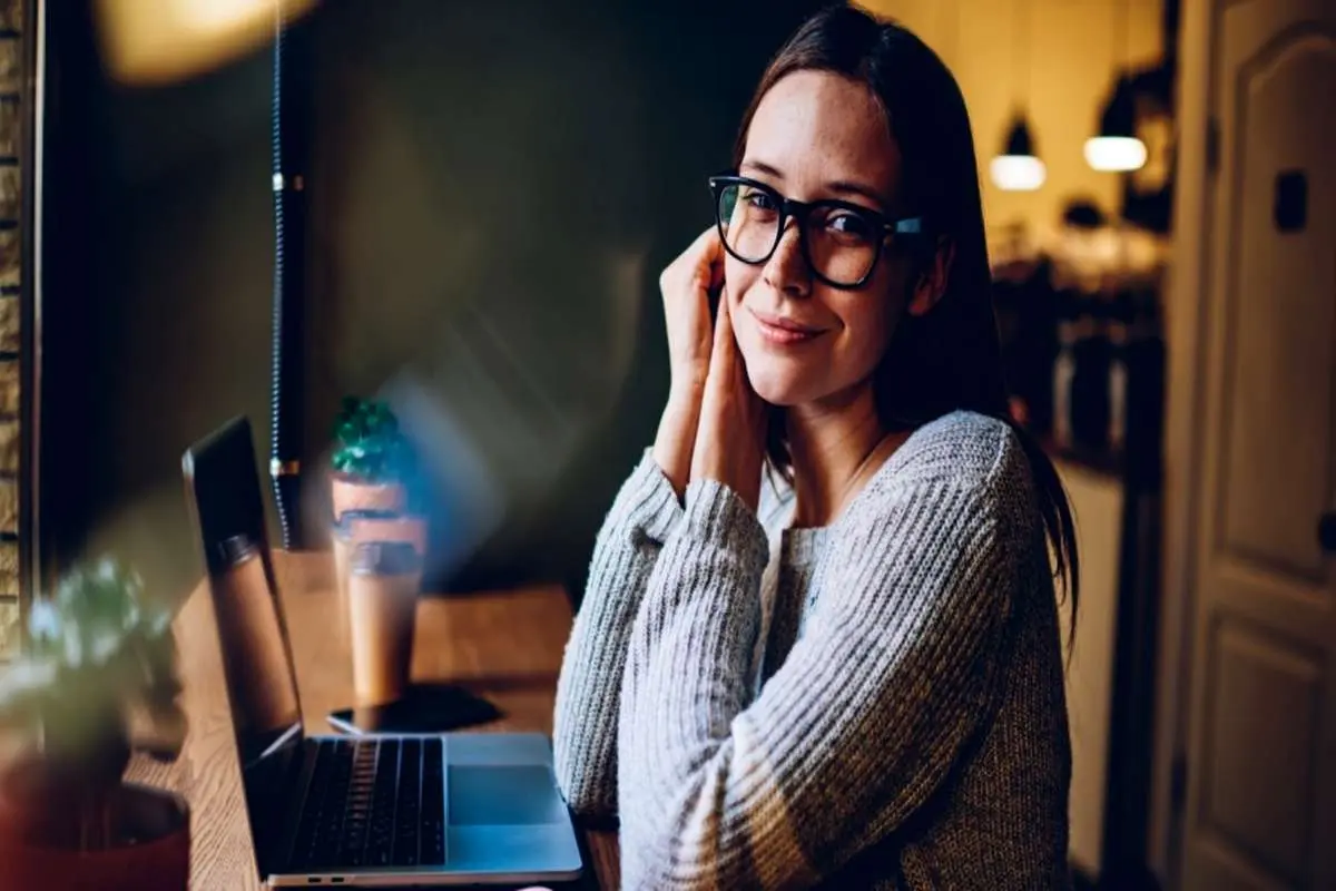 8 راهکار مؤثر برای تقویت روابط اجتماعی خود در دنیای دیجیتال