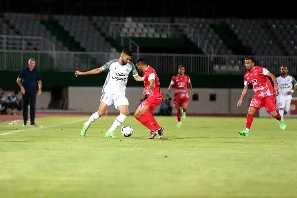 دستیار دایی و نکونام پرسپولیسی می‌شود