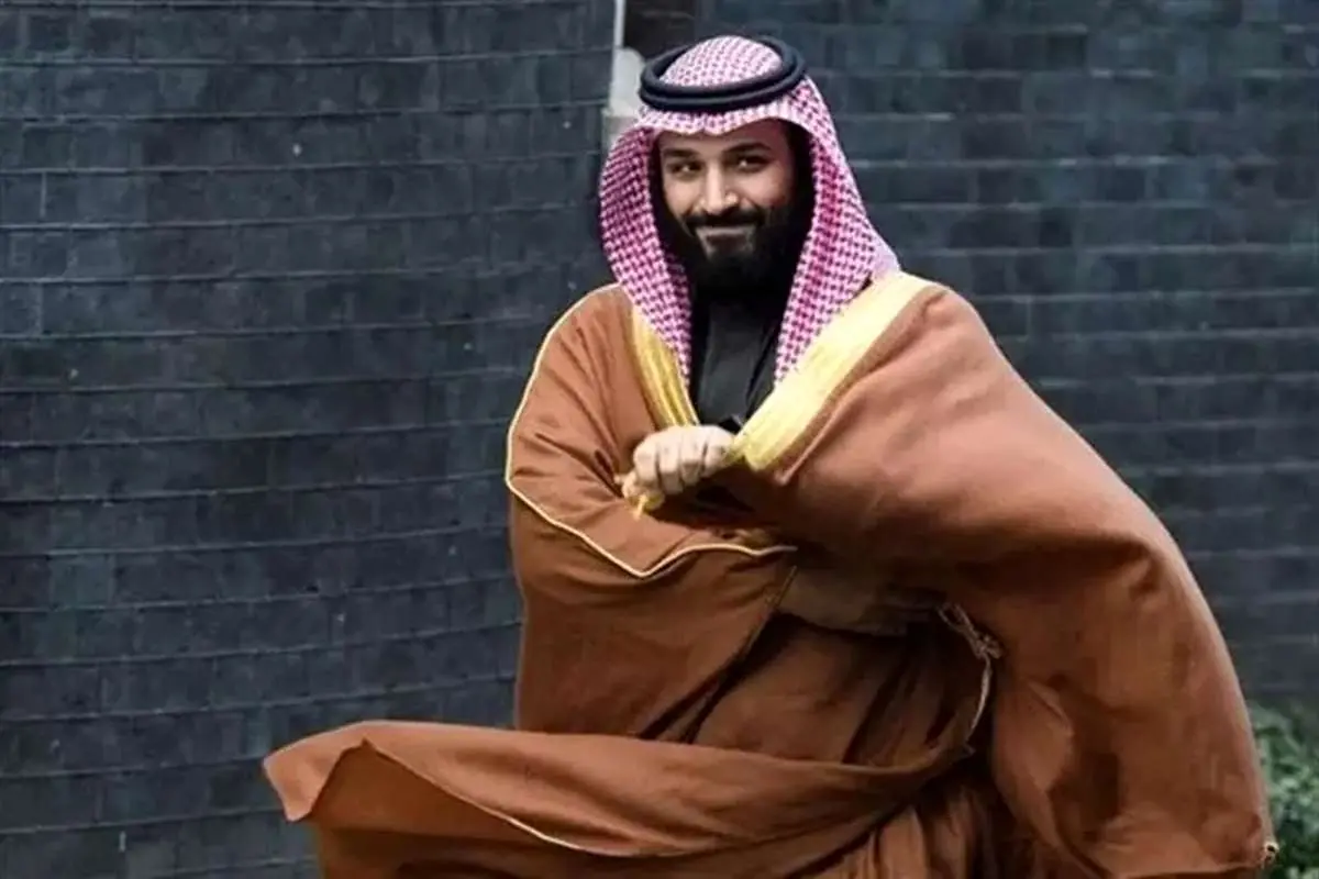 عکس | استایل و عینک عجیب بنسلمان که همه را متعجب کرد