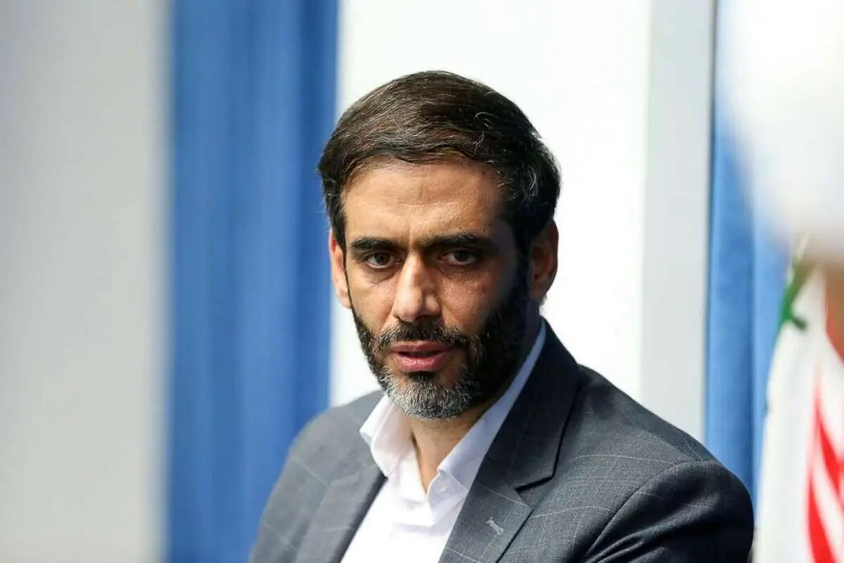 قالیباف باید بخاطر خانوادهاش عذرخواهی میکرد | ضرر او بیشتر از منفعتش برای نظام است