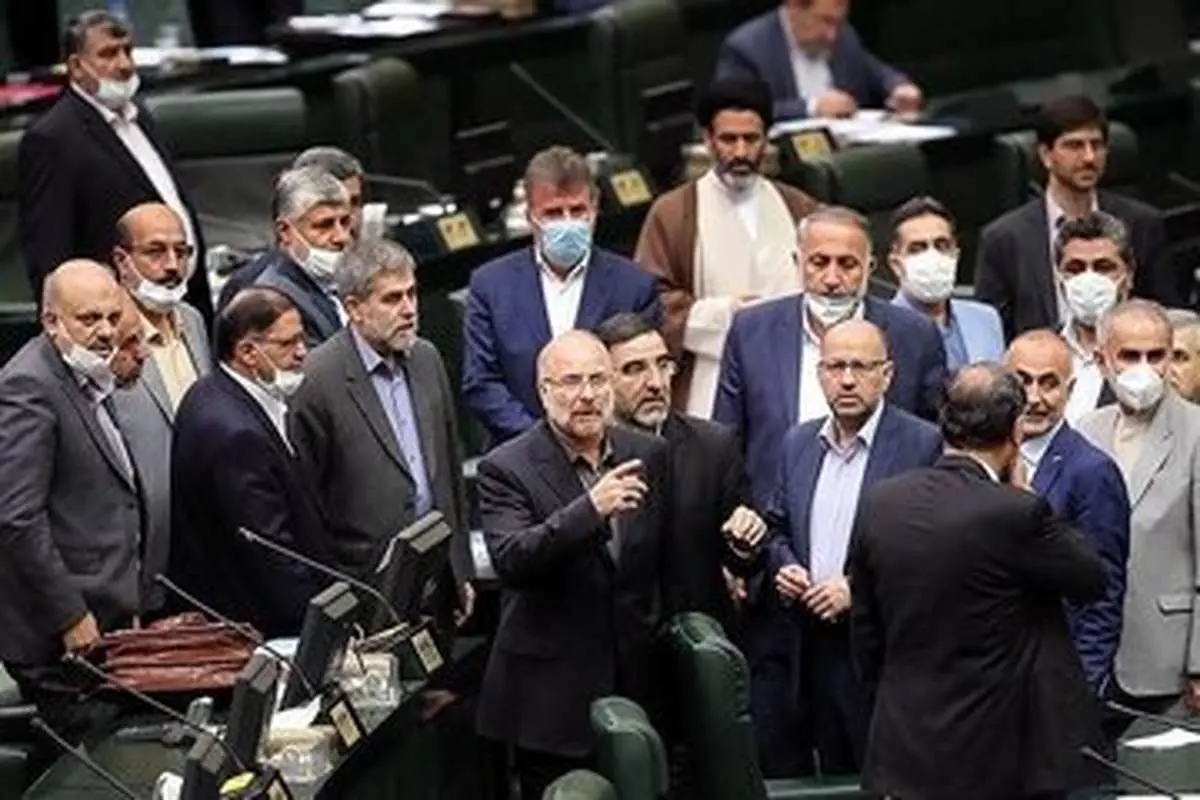 قالیباف و ذوالنوری دست دادند، متکی تنها ماند! +تصاویر