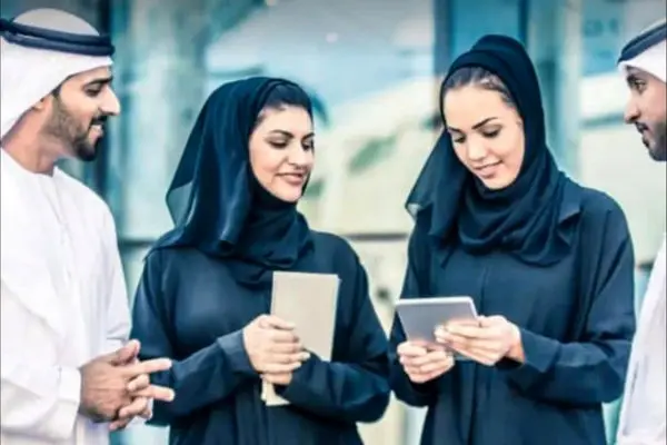 درآمد سالانه یک خانواده اماراتی، معادل درآمد ۴۶ سال یک خانواده ایرانی است