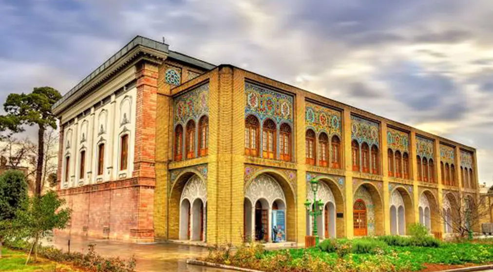 تعطیلی «تا اطلاع ثانوی»؛ قلب تاریخی تهران از نفس می‌افتد؟