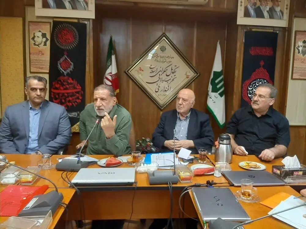 
تهرانی: این چه جام جهانی است که " فیفا" کاره ای نیست ؟