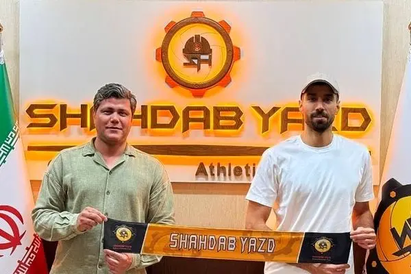 ۳۷ سالگی و قرارداد ۱۵ میلیاردی در لیگ والیبال ؟