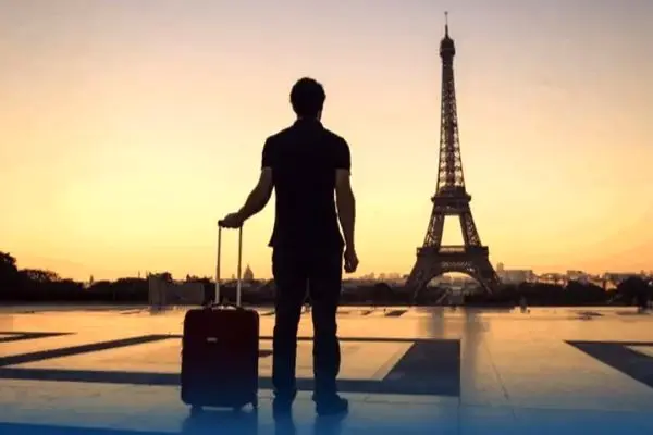 سقوط اعتماد عمومی در فرانسه و افزایش بی‌سابقه تمایل به مهاجرت