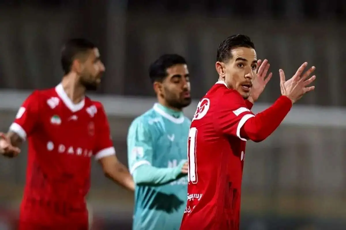 فرشاد احمدزاده:جریمه شدم در حالی که اصلا در تشویق ایسلندی نبودم