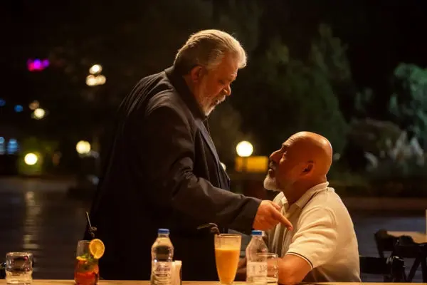 عشقی ممنوعه در راه پلتفرم‌ها؛ «بدنام» جدال تازه‌ پورشیرازی و آقایی بر سر مرز گناه و احساس