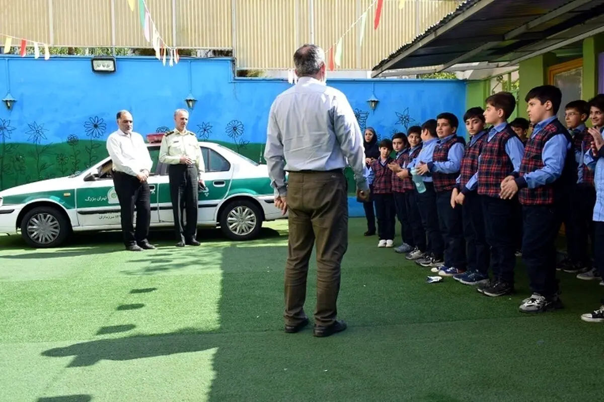 اقدام وزیر، توهین به معلمان کشور است