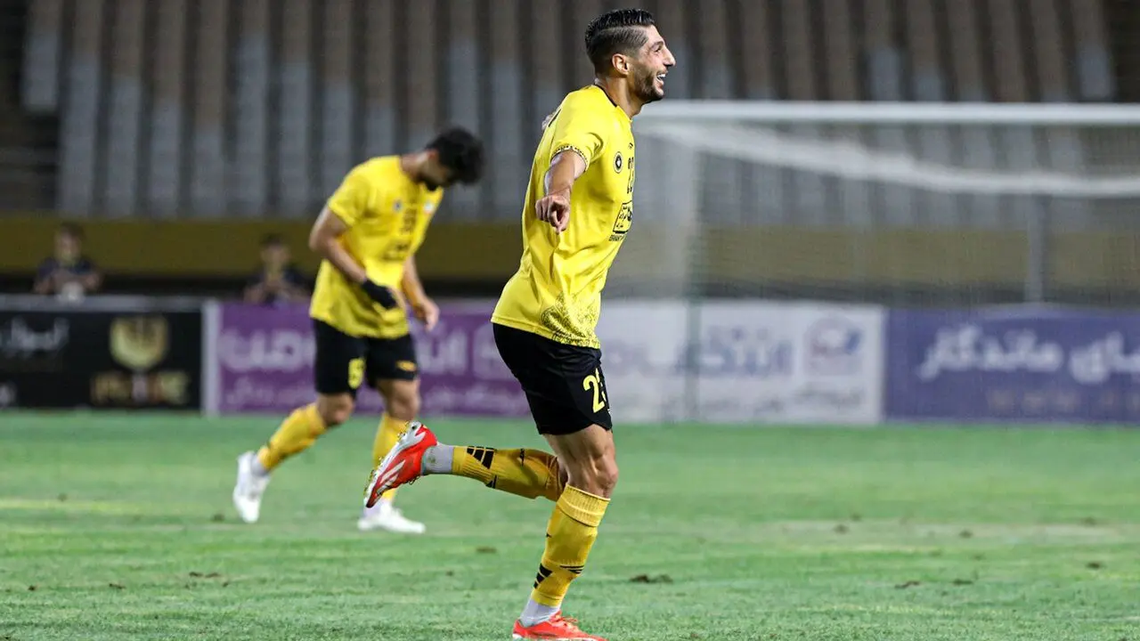 سپاهان ۵۰درصد روی قیمت پرسپولیس گذاشت