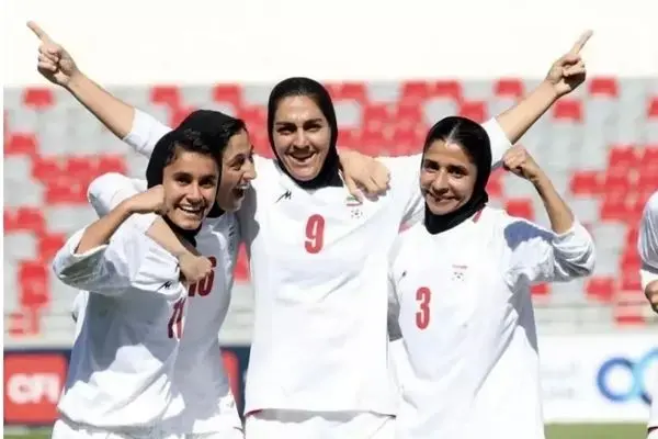 زنانی که اهل خودنمایی نیستند