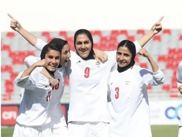 زنانی که اهل خودنمایی نیستند