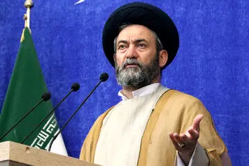 
پاسخ امام‌جمعه اردبیل به تهدید ترور از سوی عوامل آذربایجان + عکس