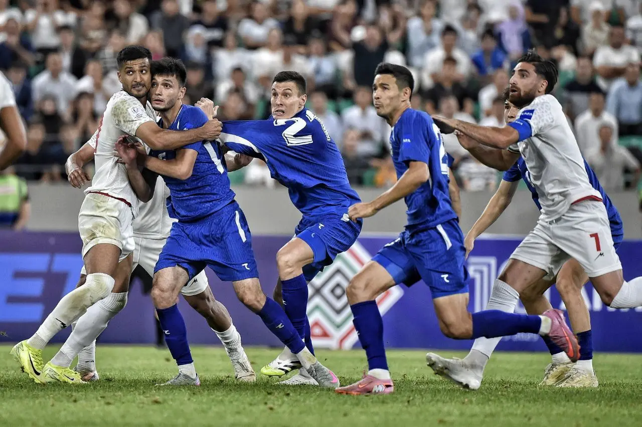 تقصیر گردن داور و VAR افتاد